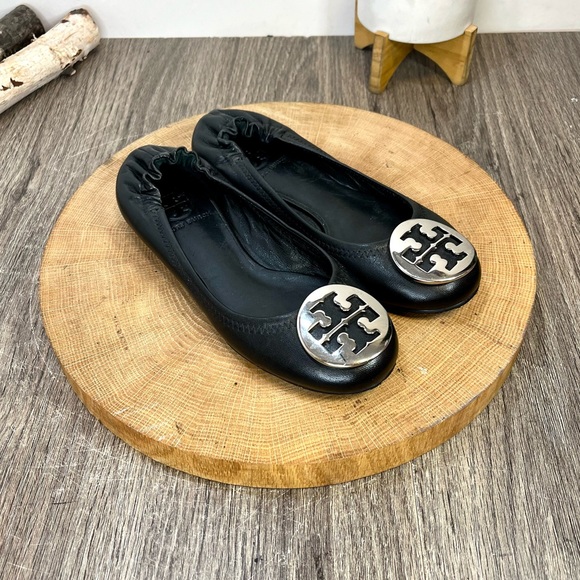 * Tory Burch Reva Leather Ballet Flats with Silver Medallion – Women’s Size 4 - Picture 5 of 14